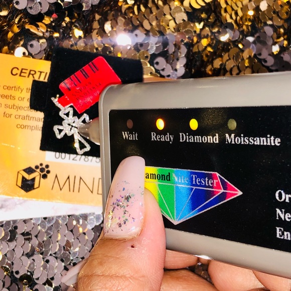 Real diamond cross pendant, not CZ not fake, best gift for women, birthday gift - Picture 4 of 6